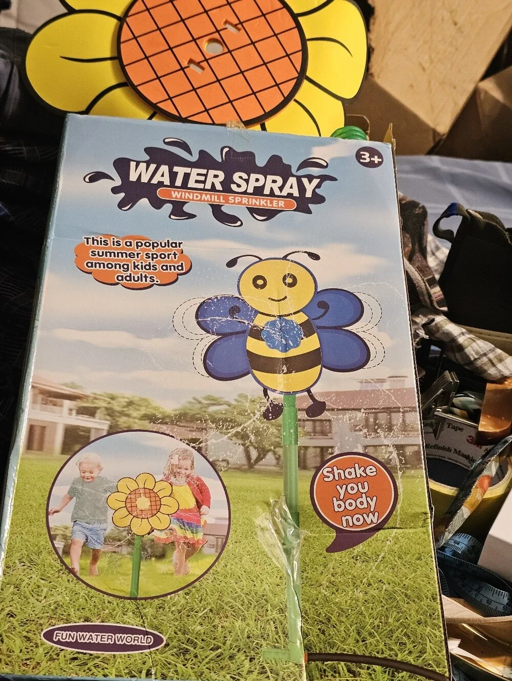 Crazy Daisy sprinkler is a fun, 360-degree rotating sunflower water toy.